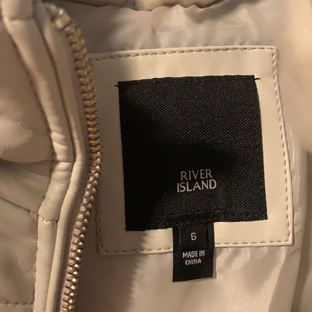 River Island Puffer Jacket View 2